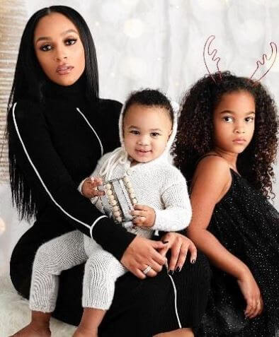 Joie Chavis with her children.